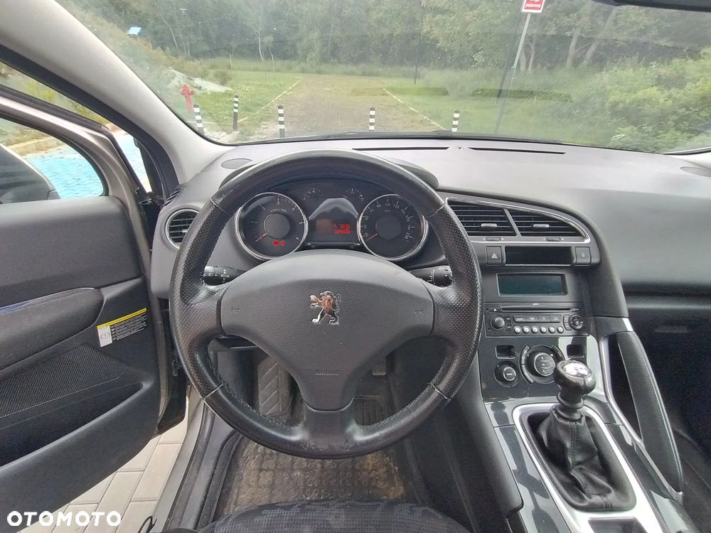 Peugeot 3008 1.6 HDi Premium - 9
