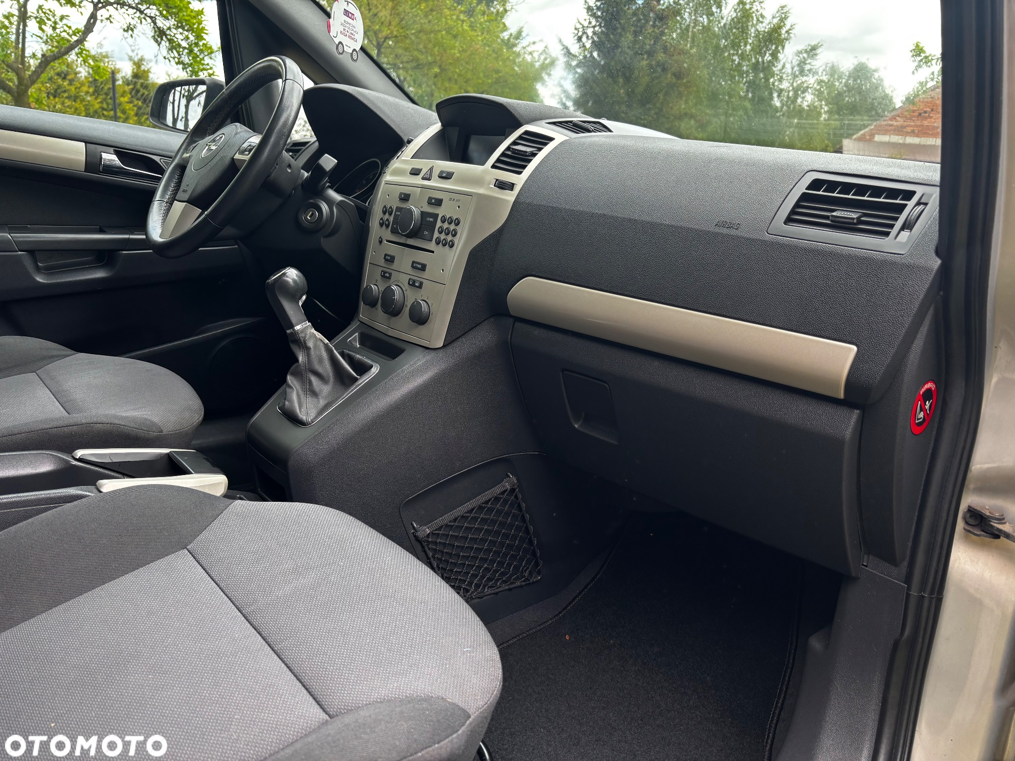 Opel Zafira - 9