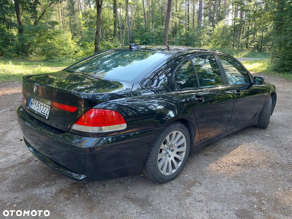 BMW Seria 7 - 10