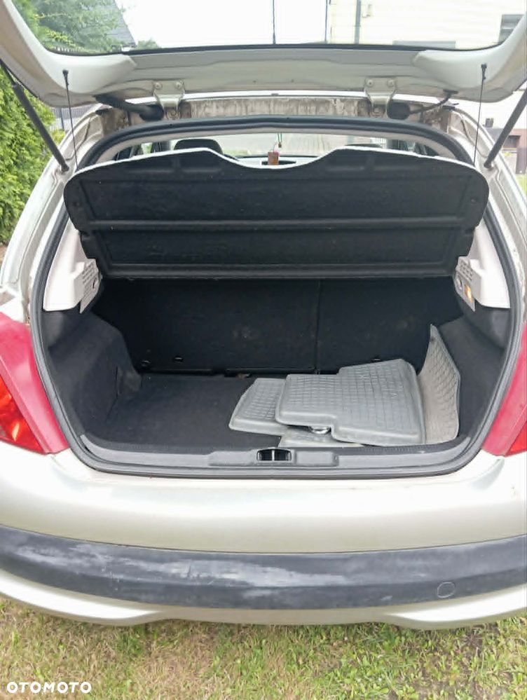 Peugeot 207 1.4 16V Presence - 3