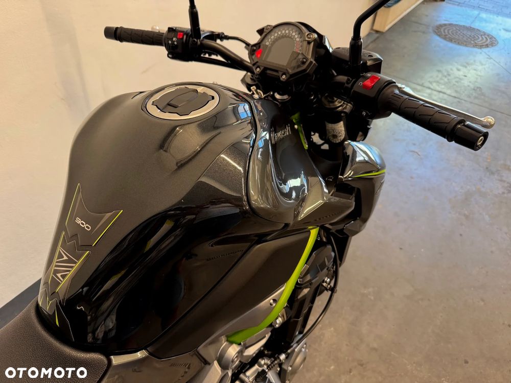 Kawasaki Z 900 - 31