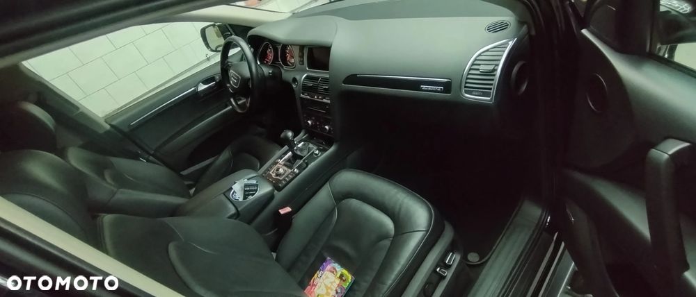 Audi Q7 3.0 TFSI Quattro Tiptr - 8