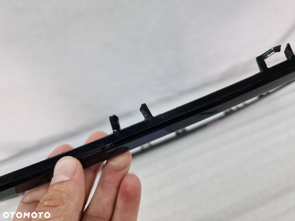 AUDI Q4 E-TRON 89A 20- CHROM / RAMKA ATRAPY / GRILLA PRZEDNIEGO PRZÓD , NR 89A807715 , NR AUKCJI GL596 - 12