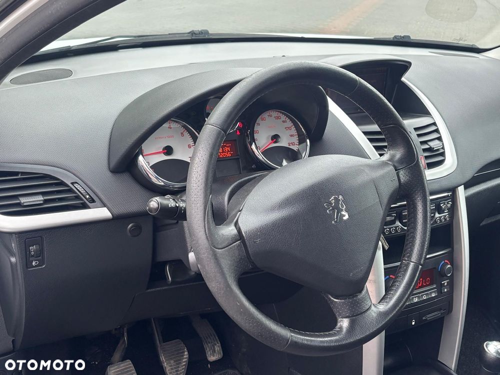 Peugeot 207 120 Premium - 16