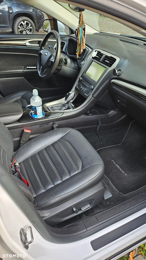 Ford Fusion 2.0 EcoBoost Titanium - 16