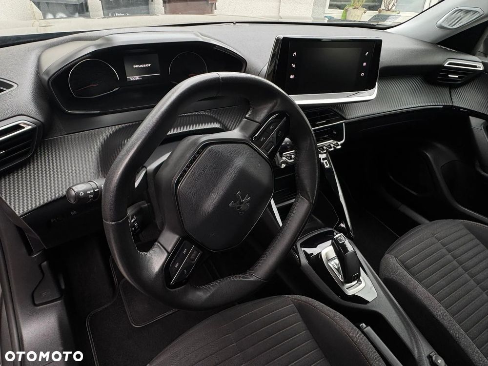 Peugeot 2008 1.2 PureTech Allure S&S EAT8 - 10