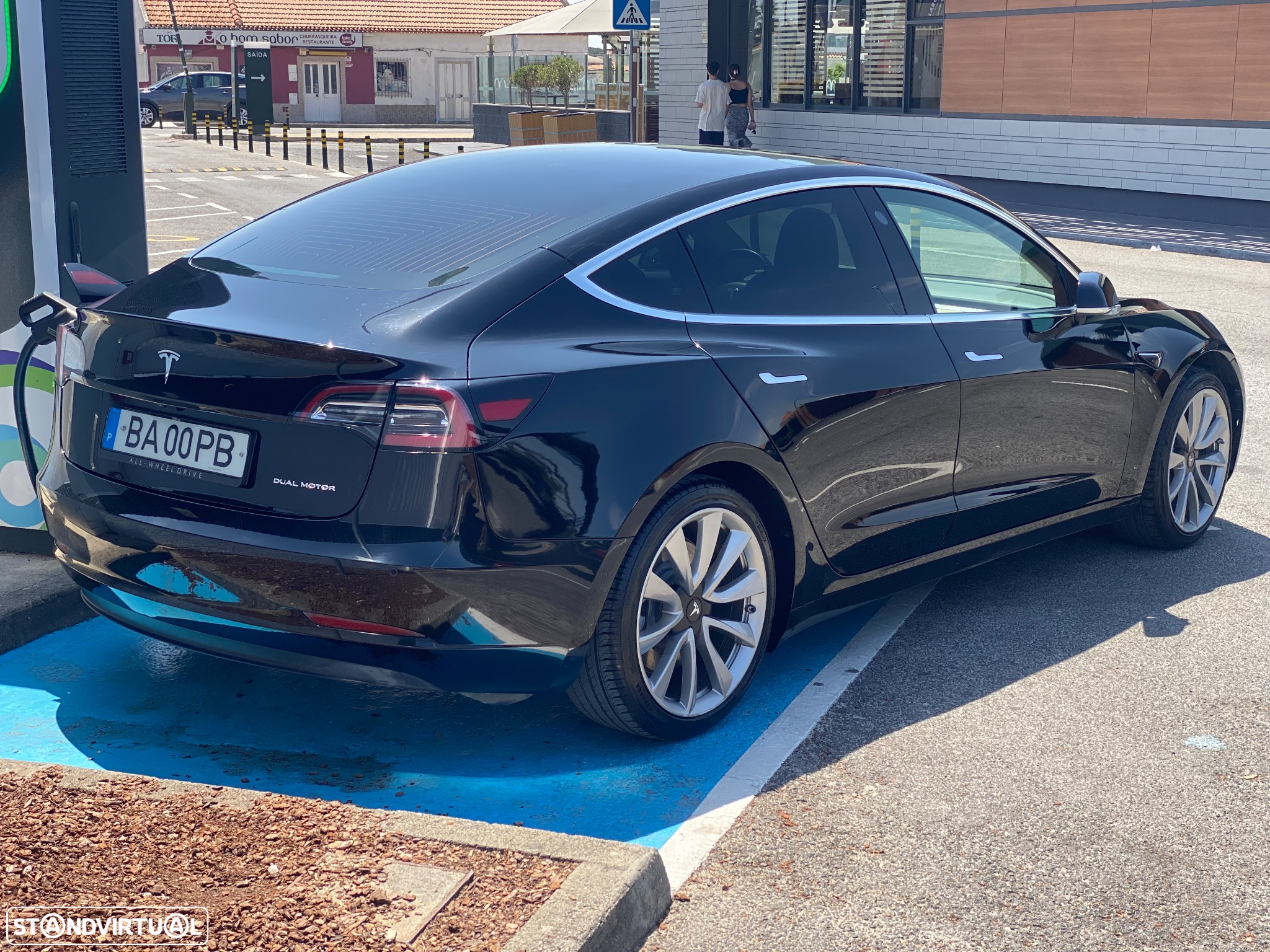 Tesla Model 3 AWD Dual Motor Performance - 3
