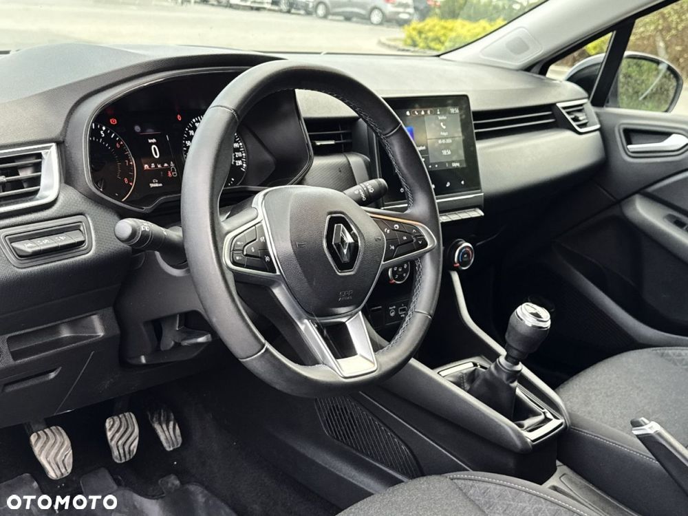 Renault Clio - 28