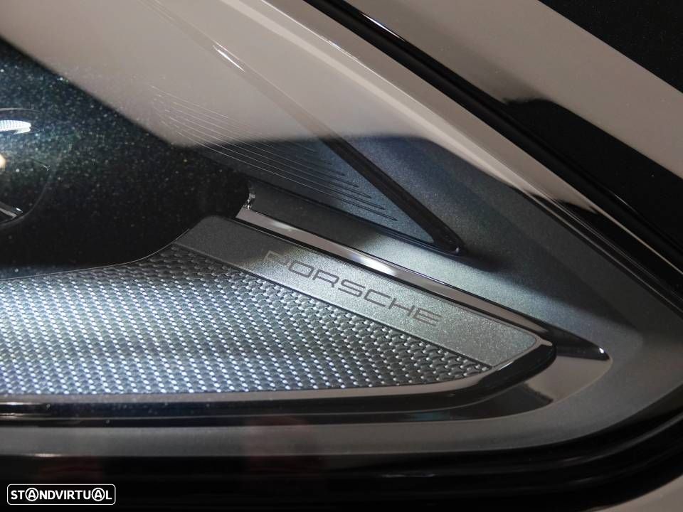 Porsche Cayenne E-Hybrid Black Edition - 11