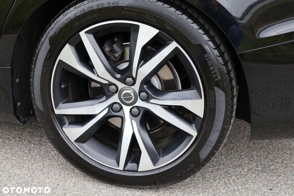 Volvo S60 T4 R-Design - 8