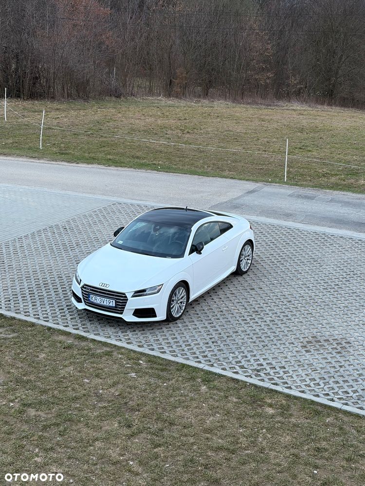Audi TT S Coupé - 11