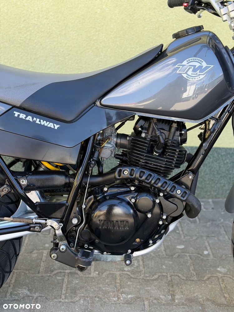 Yamaha TW - 8