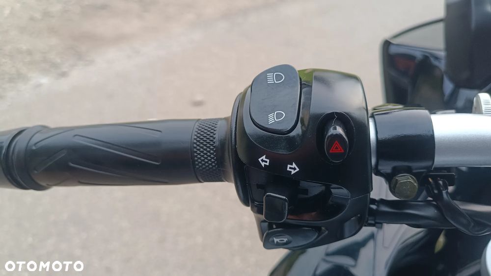 Yamaha FZ - 24