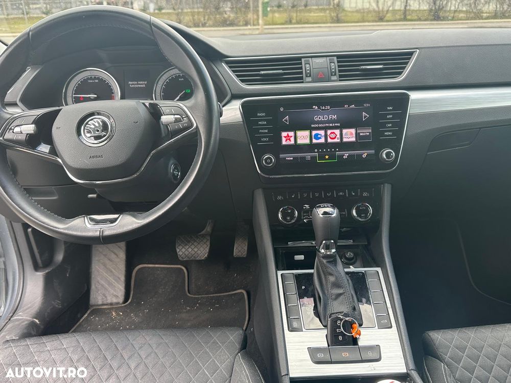 Skoda Superb 2.0 TDI DSG Ambition - 6