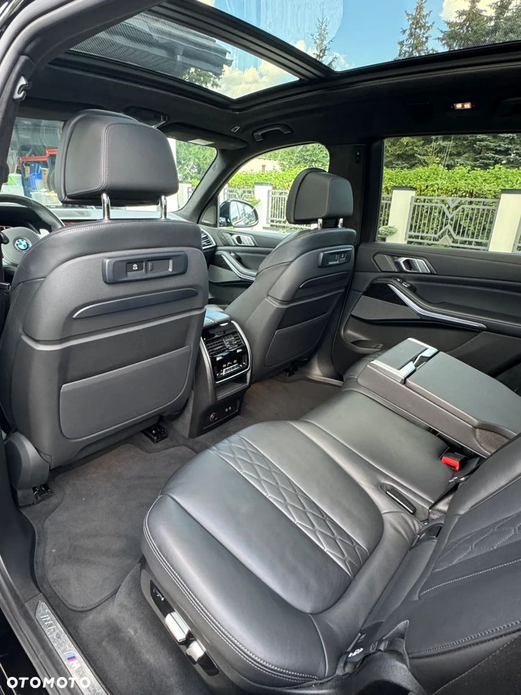 BMW X7 M50d sport - 24