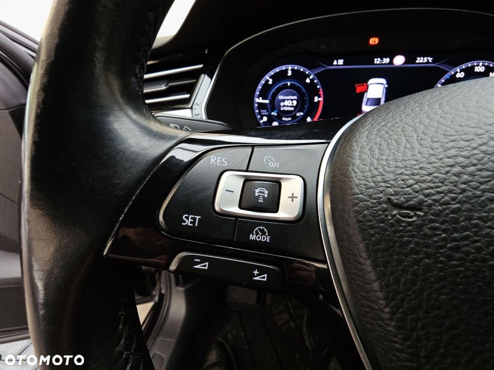 Volkswagen Passat 2.0 TDI BMT Comfortline - 15