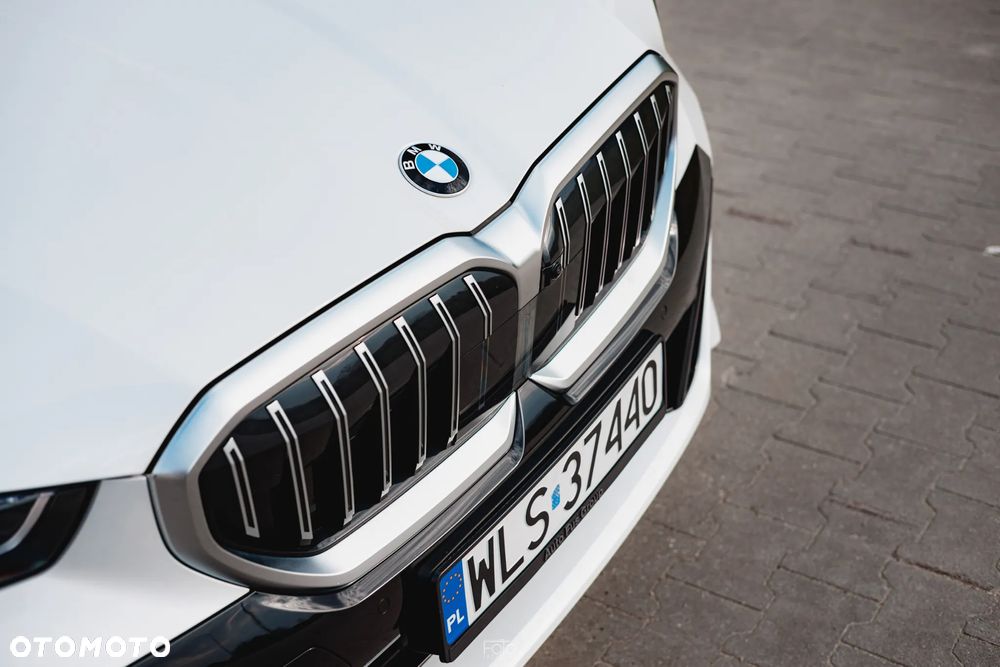 BMW Seria 5 520d xDrive M Sport sport - 4