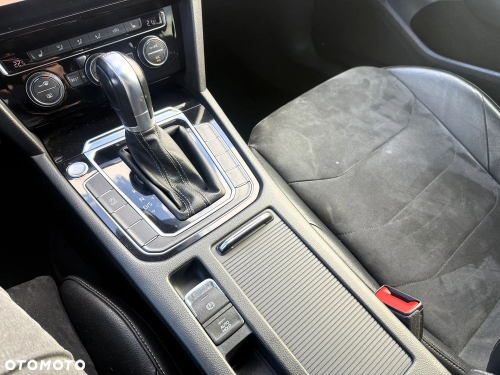 Volkswagen Arteon 2.0 TSI OPF DSG R-Line - 21