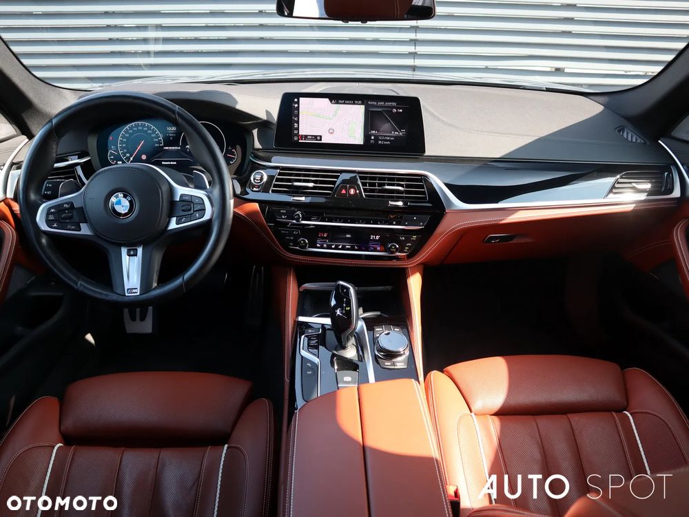 BMW Seria 5 M550d xDrive - 19