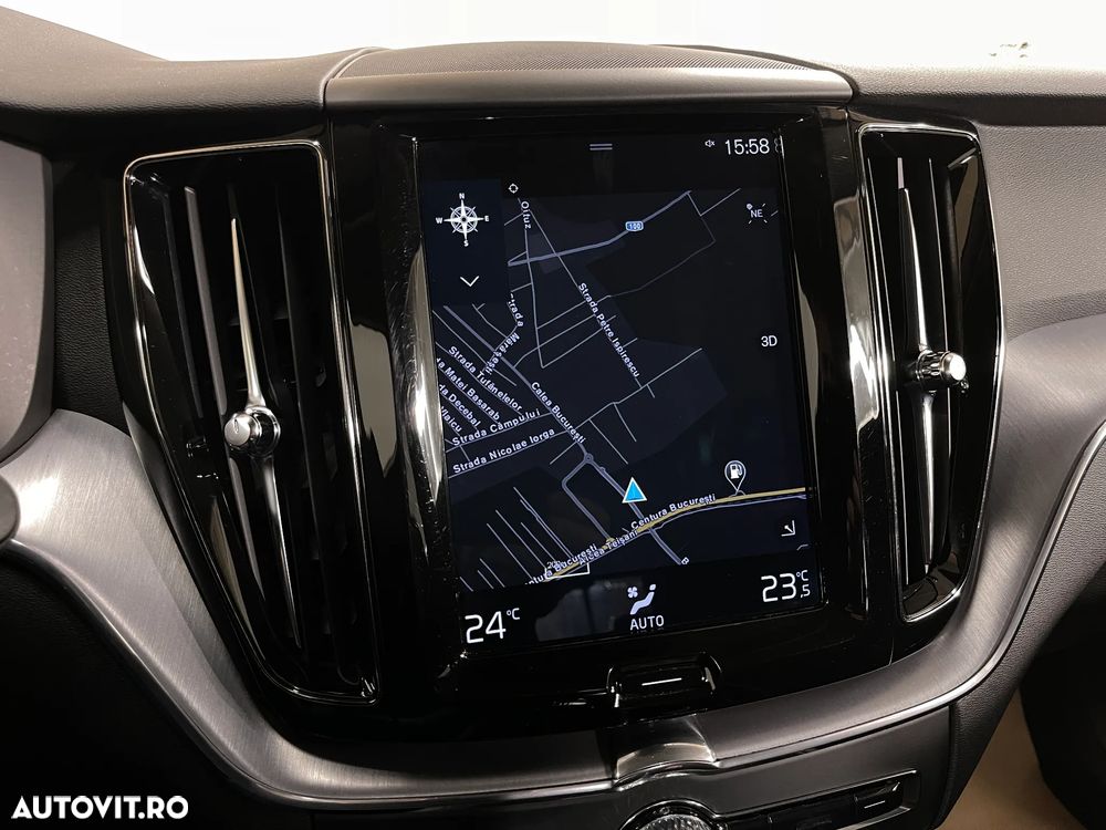 Volvo XC 60 D5 AWD Geartronic Momentum - 15