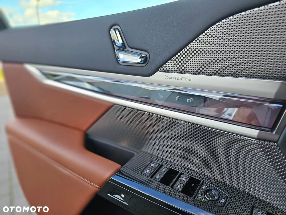 BMW Seria 7 - 24