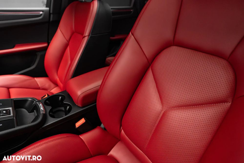 Porsche Macan Standard - 32