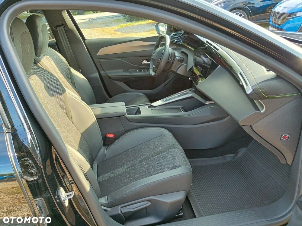 Peugeot 308 1.2 mHEV GT S&S e-DCS6 - 15
