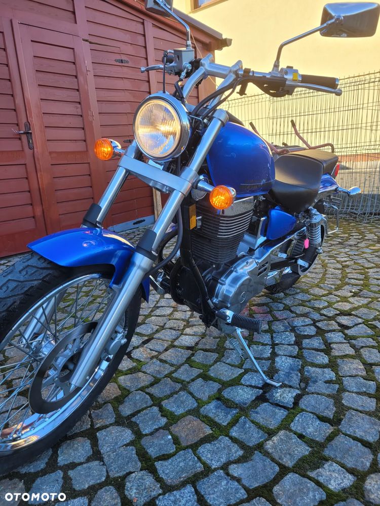 Suzuki Boulevard - 6