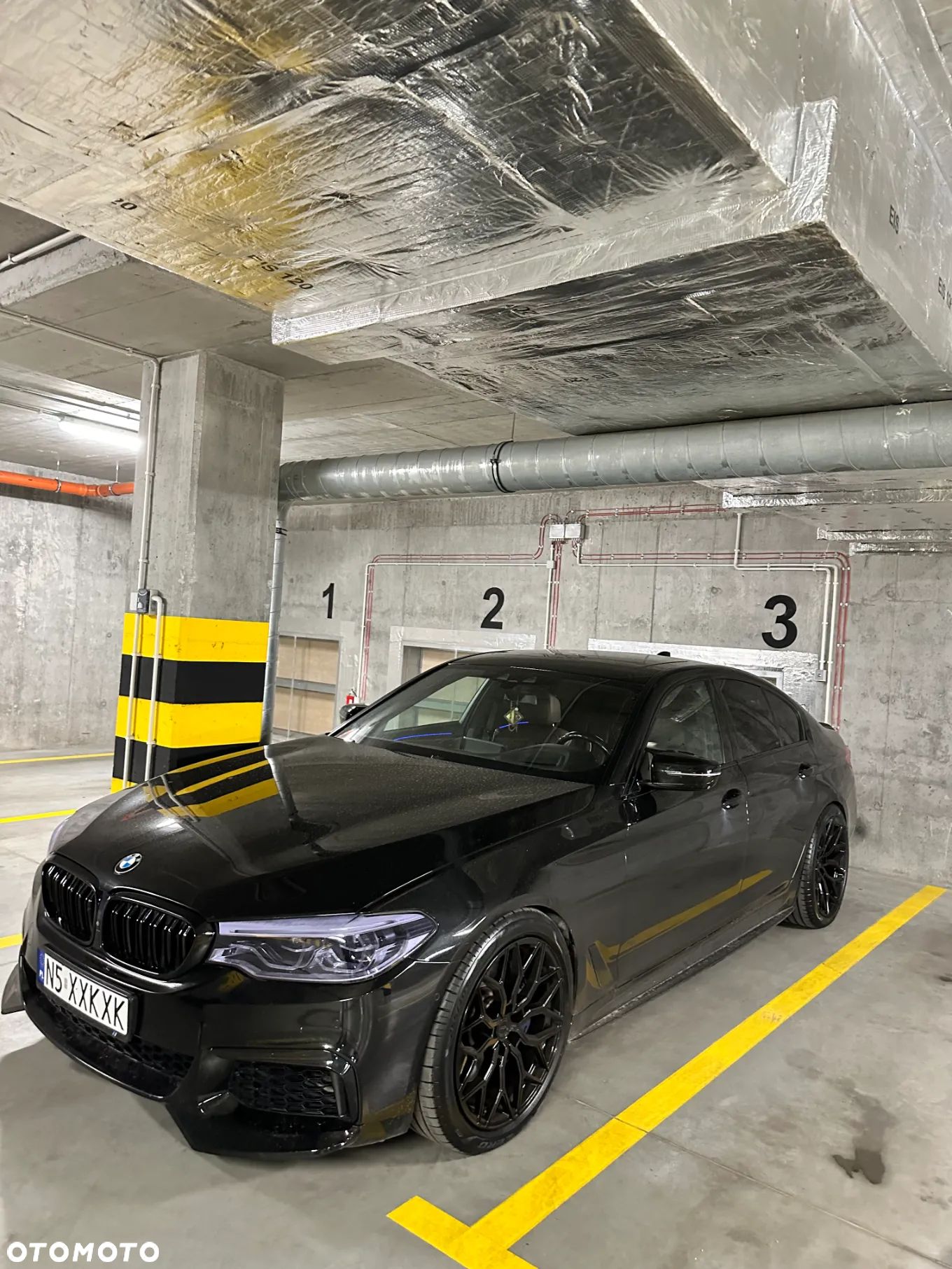 BMW Seria 5 M550i xDrive sport - 1