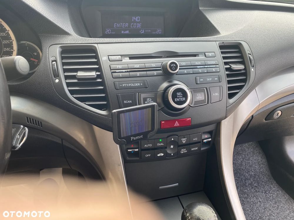 Honda Accord 2.0 Automatik Elegance 50 Jahre Edition - 31