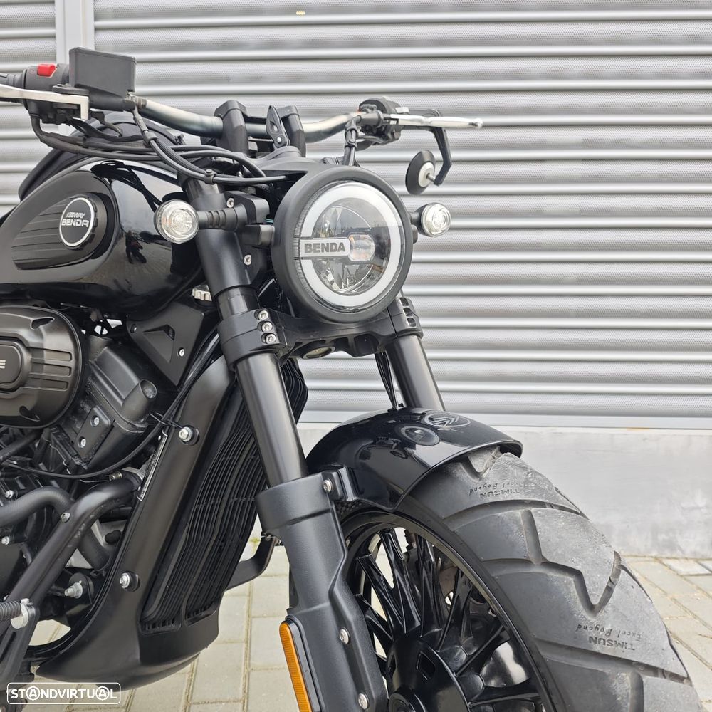 Keeway V-Cruise 125 BENDA - 2