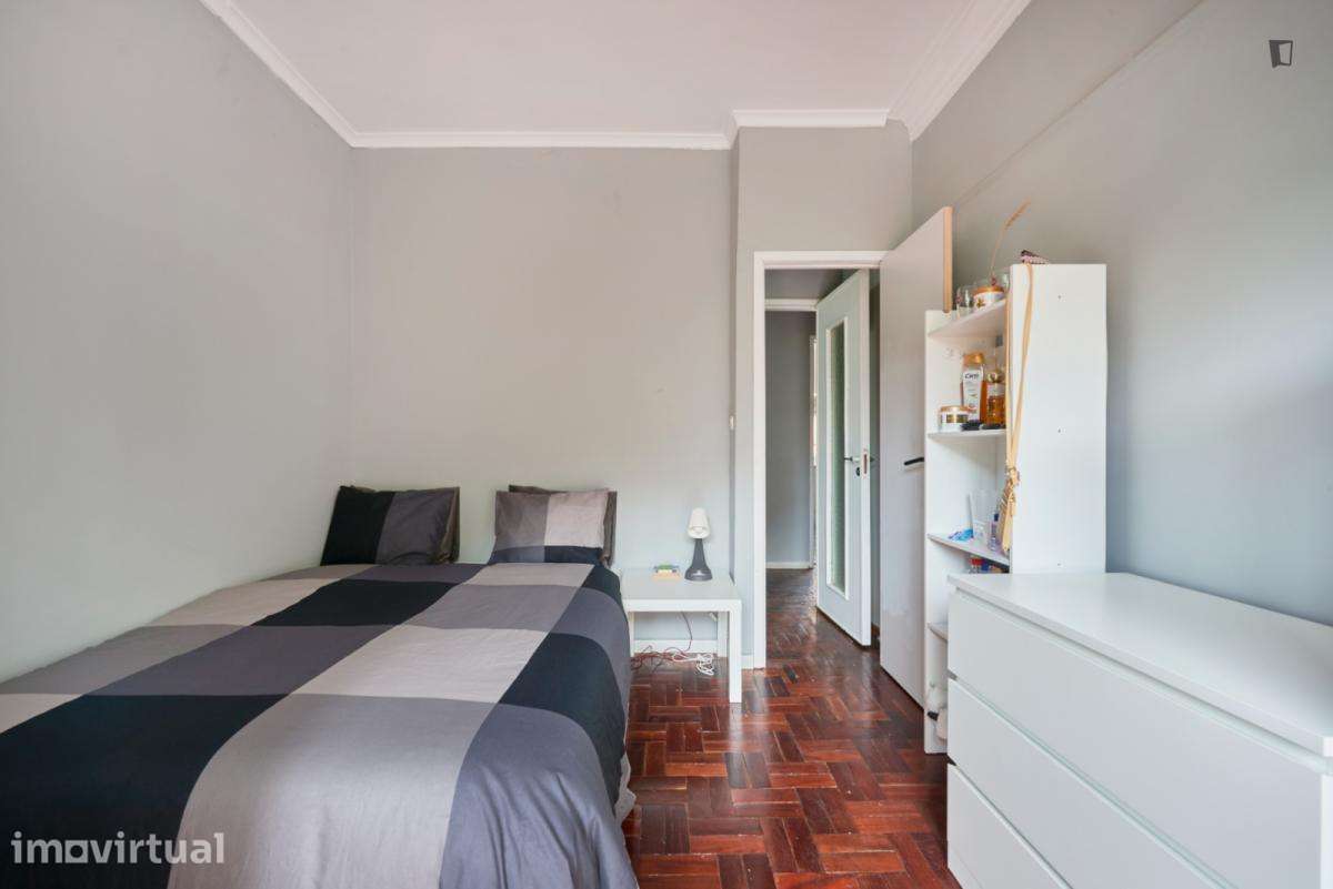 Quarto - localizado em Entrecampos Lisbon - Grande imagem: 4/31