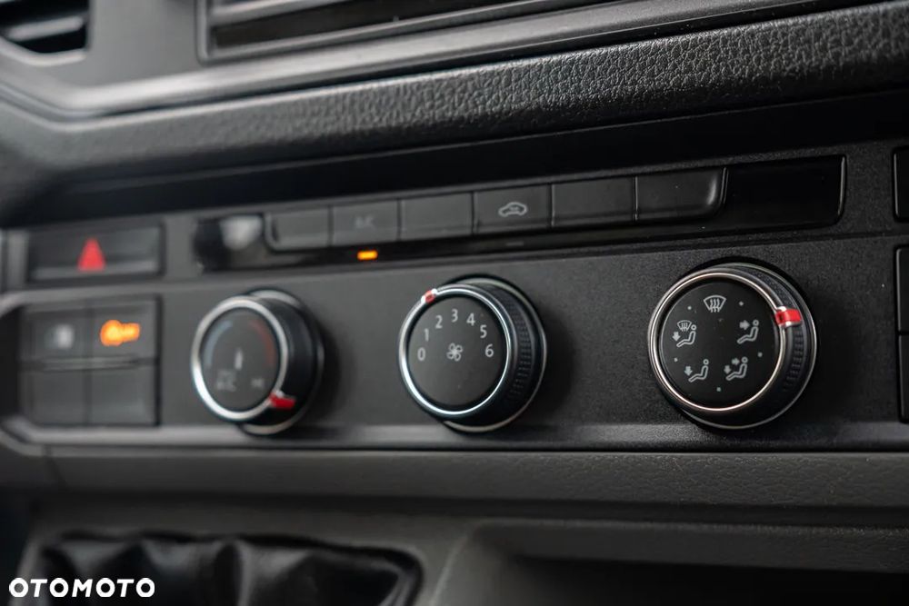 Volkswagen Crafter L4H3 blizniak - 32