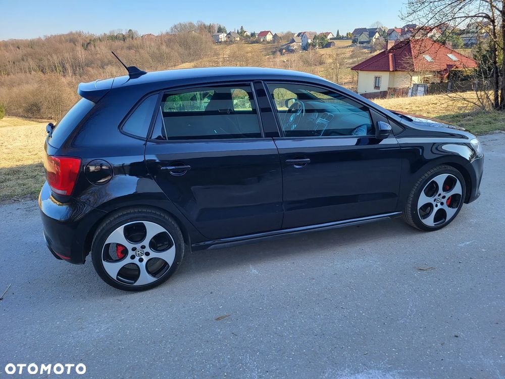 Volkswagen Polo 1.4 DSG GTI - 10