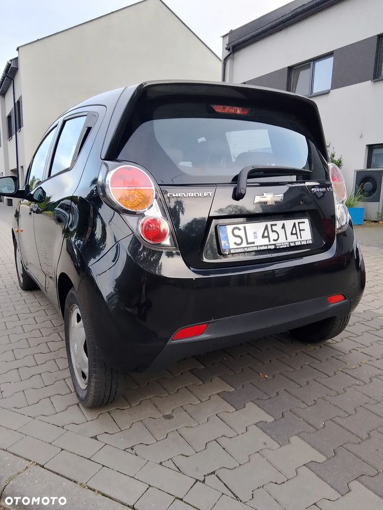 Chevrolet Spark 1.0 Base - 4