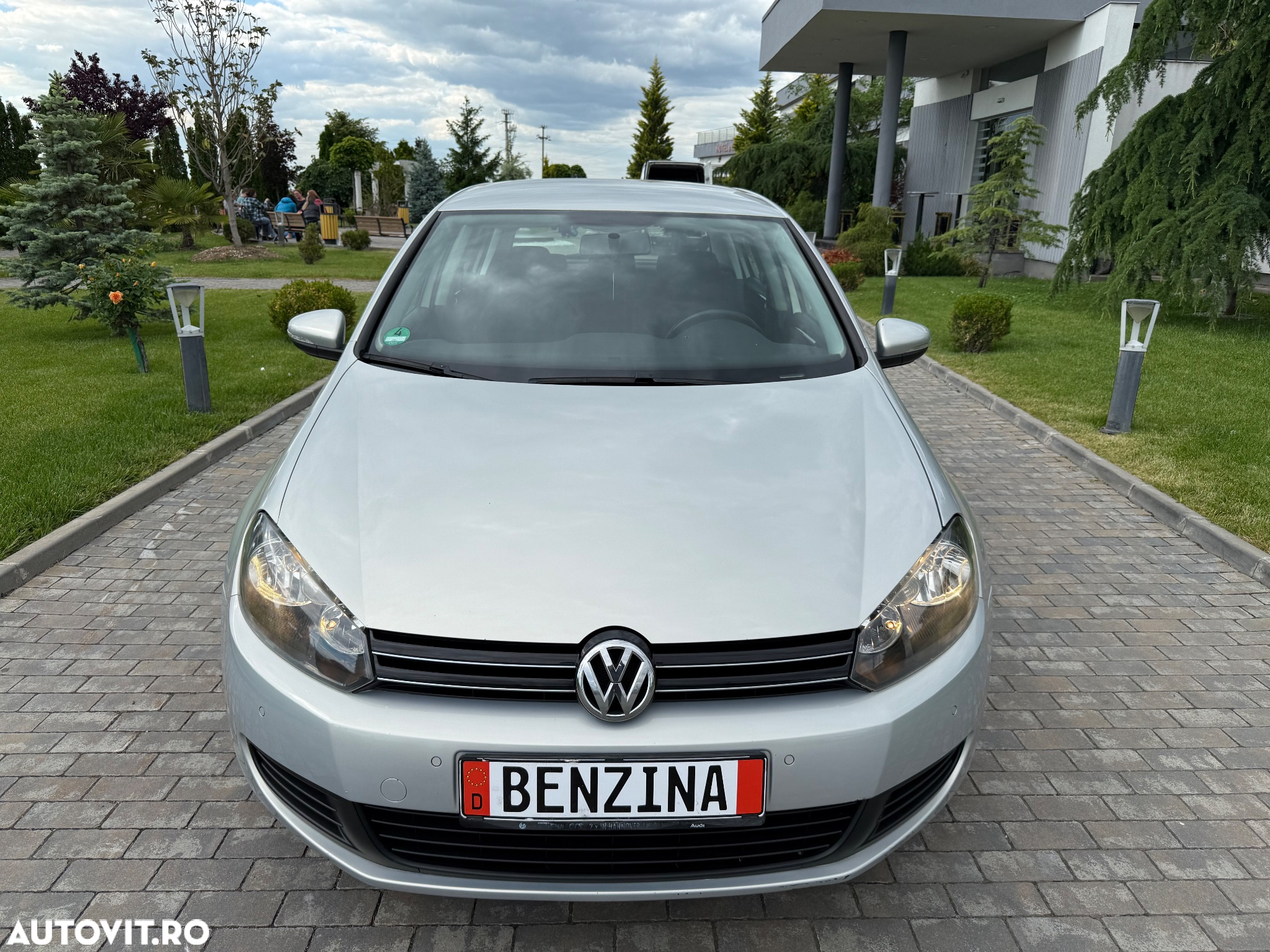 Volkswagen Golf 1.6 Comfortline - 4