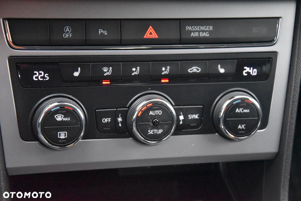 Seat Leon 2.0 TDI Xcellence S&S DSG - 21