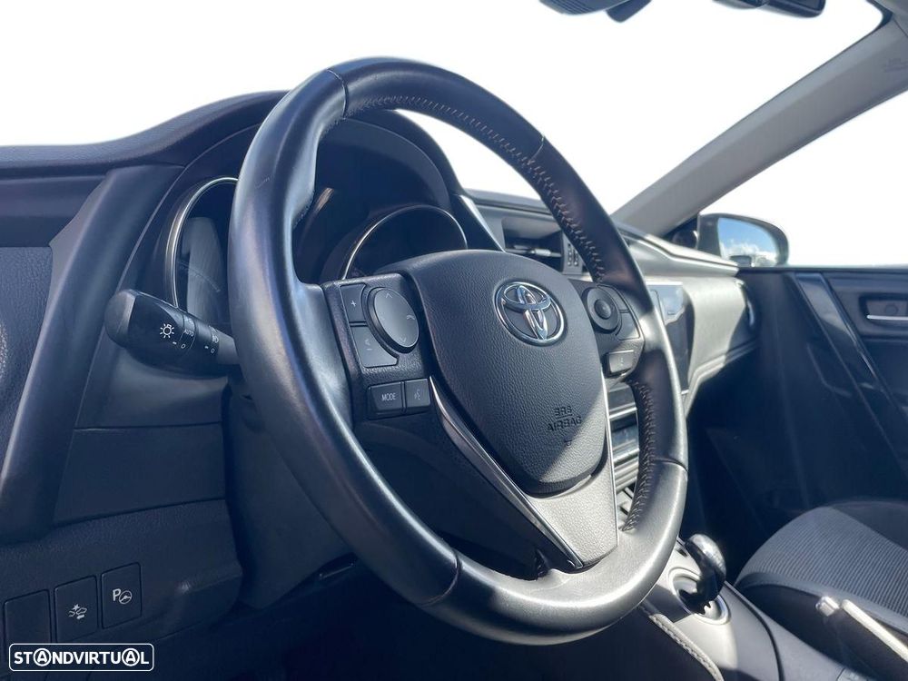 Toyota Auris 1.8 HSD Exclusive - 15