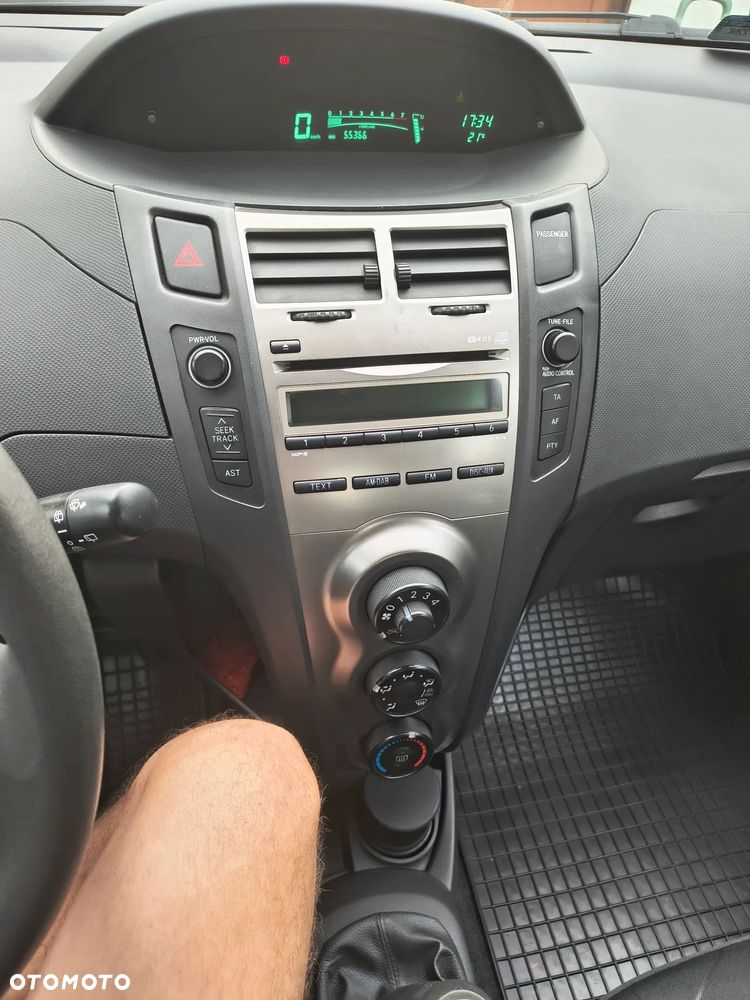 Toyota Yaris 1.0 Terra Start - 6