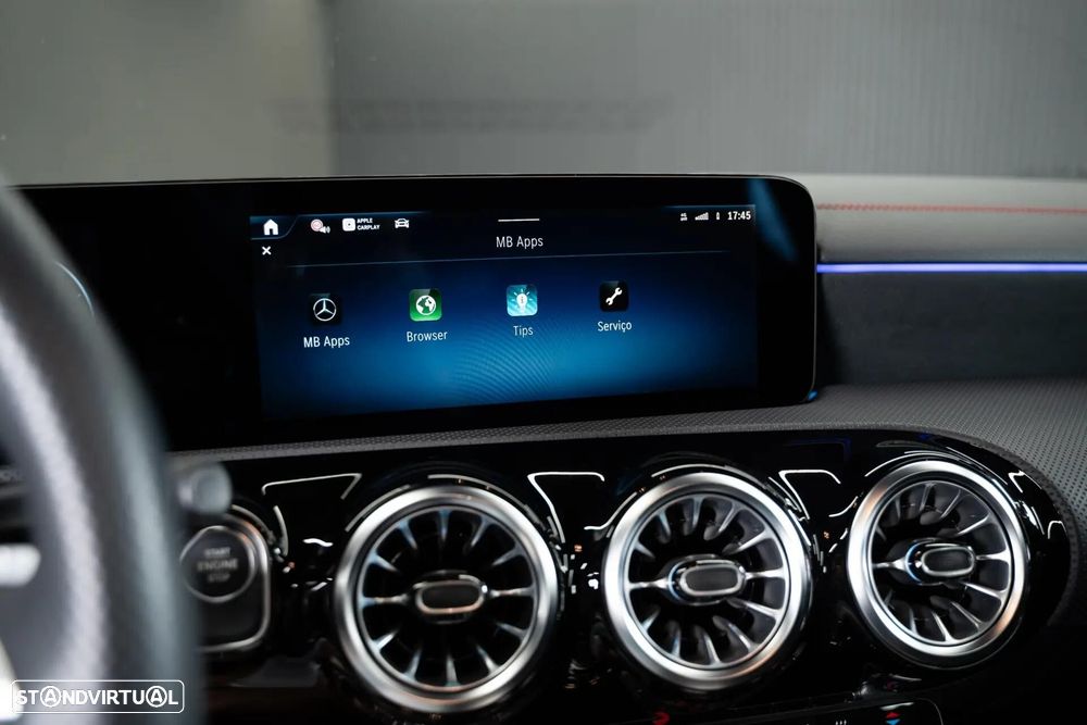 Mercedes-Benz CLA 250 e Shooting Brake AMG Line - 35