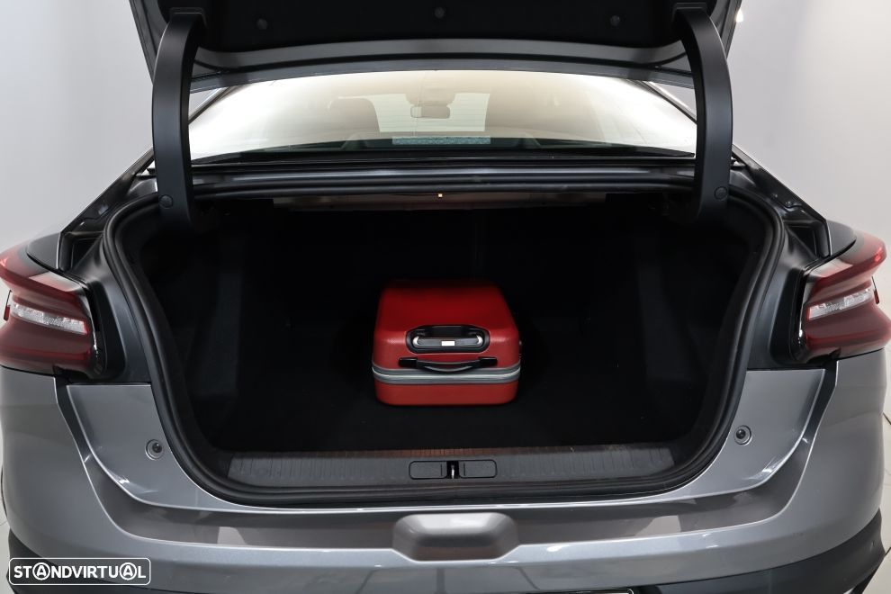 Citroën C4 X 1.2 Hybrid Plus e-DSC6 - 26