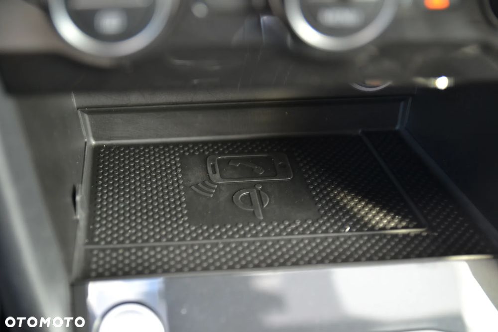 Volkswagen Tiguan - 31