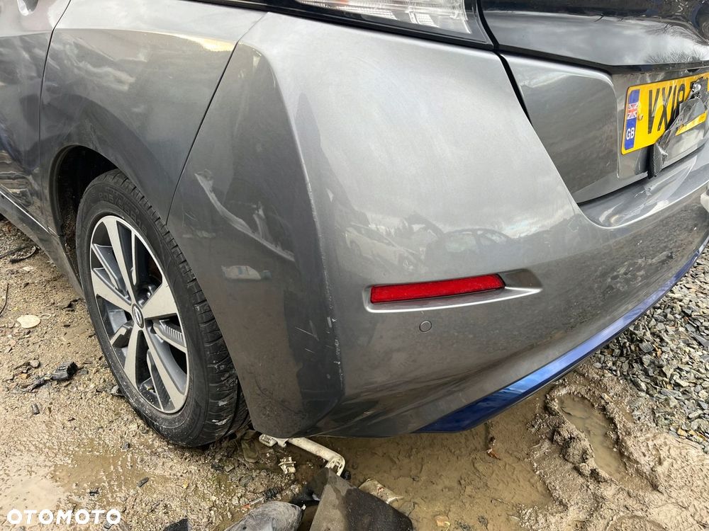 ZDERZAK TYŁ NISSAN LEAF ZE1 II 2 KOLOR KAD 4 PDC - 3