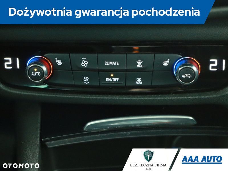Opel Insignia - 12
