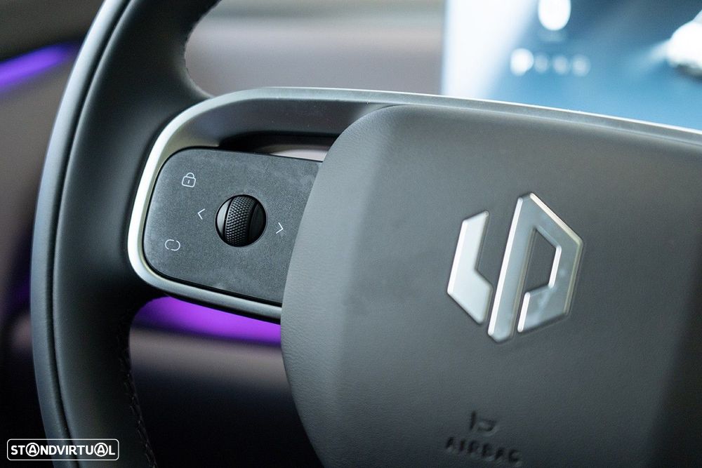 Leapmotor C10 28.4 kWh REEV Design - 28