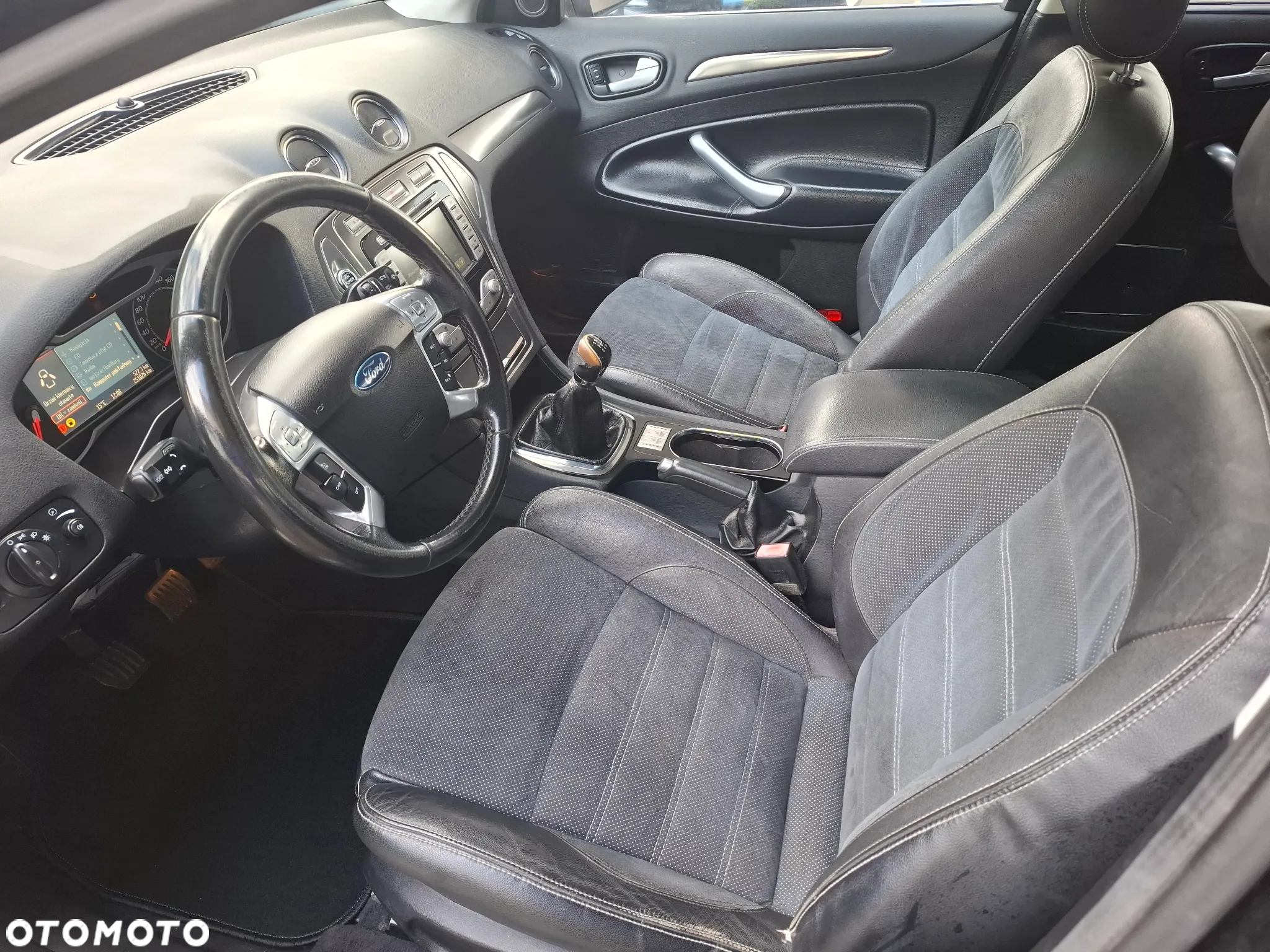 Ford Mondeo 2.0 Platinium X Plus (Titanium) - 21