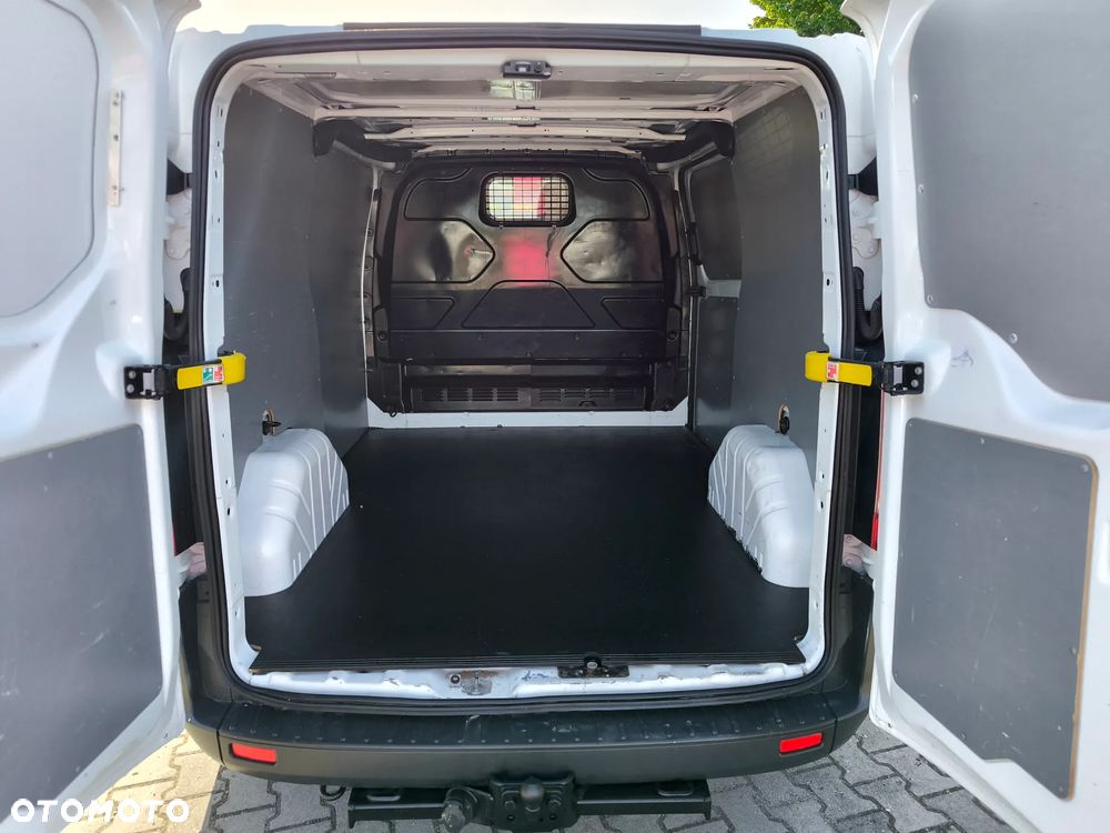 Ford Transit Custom - 14