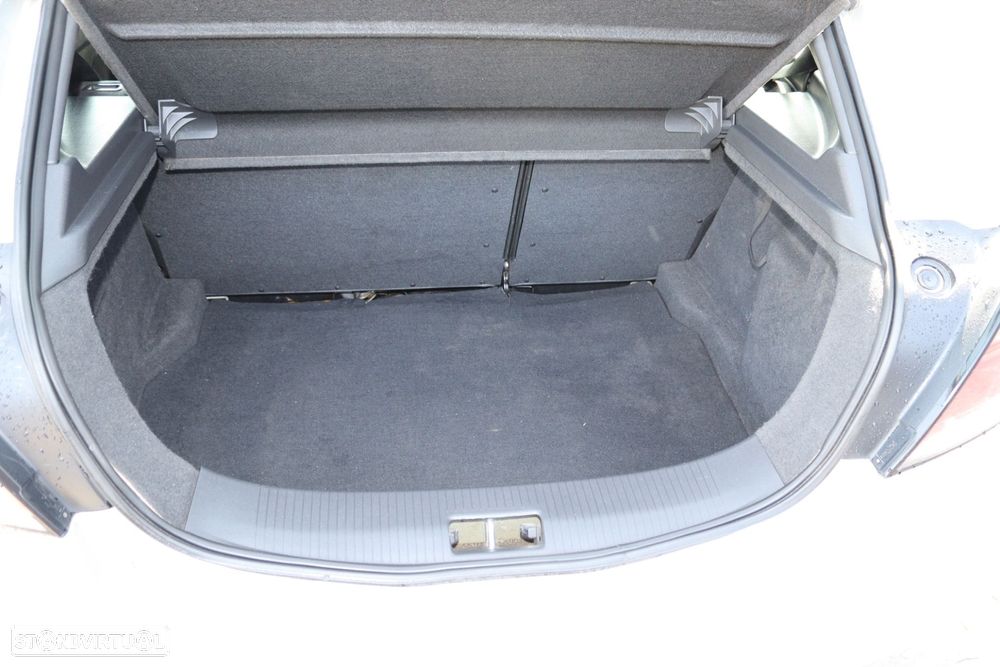 Opel Astra GTC 1.3 CDTi - 32