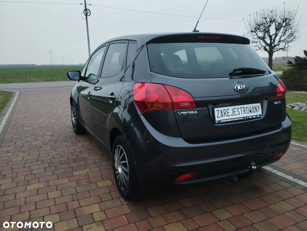 Kia Venga 1.4 CVVT Attract - 4