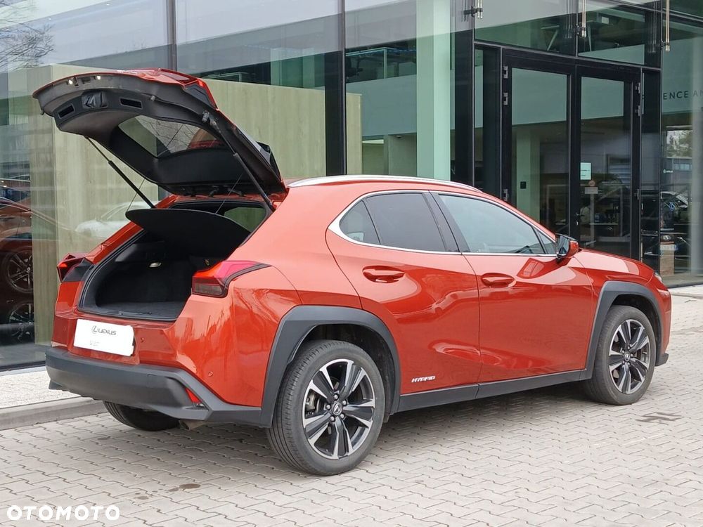 Lexus UX 250h GPF Business Edition 2WD - 38